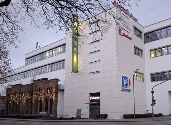 Alleen Center